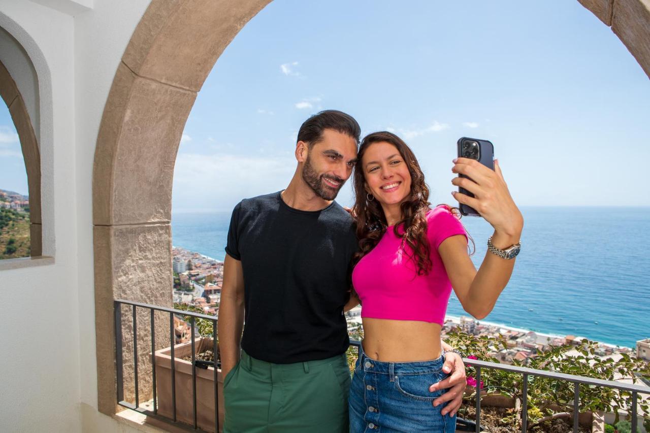 Hotel Olimpo Le Terrazze Letojanni Bagian luar foto