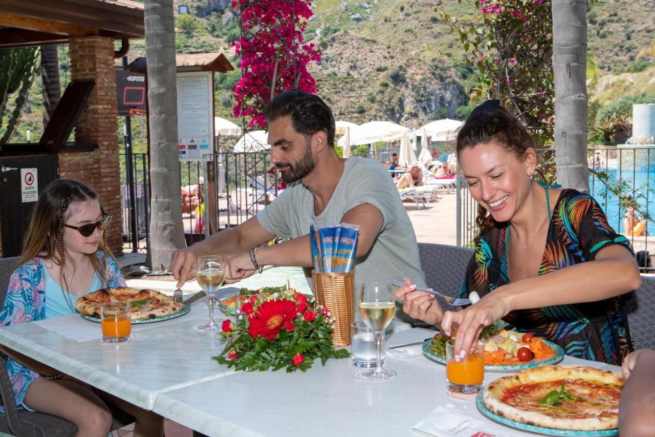 Hotel Olimpo Le Terrazze Letojanni Bagian luar foto