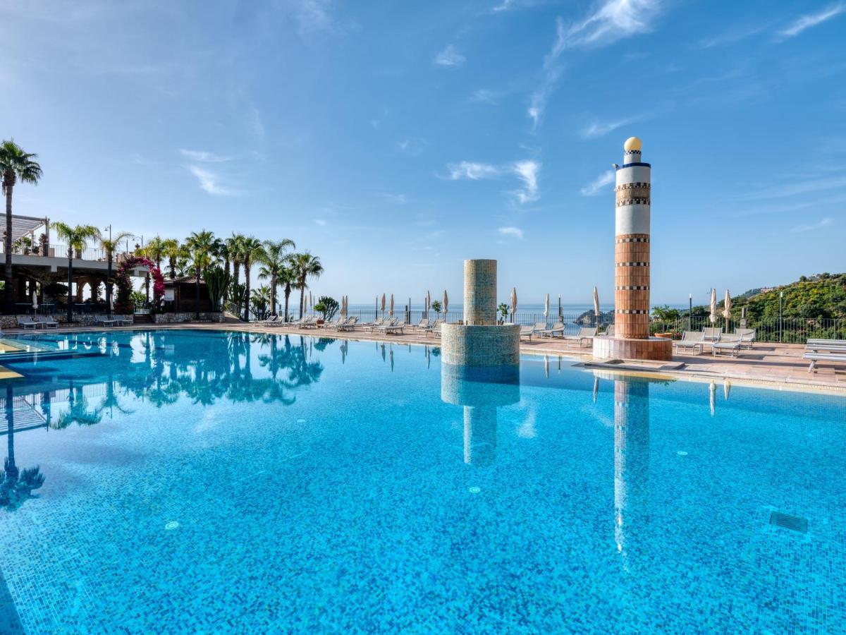 Hotel Olimpo Le Terrazze Letojanni Bagian luar foto