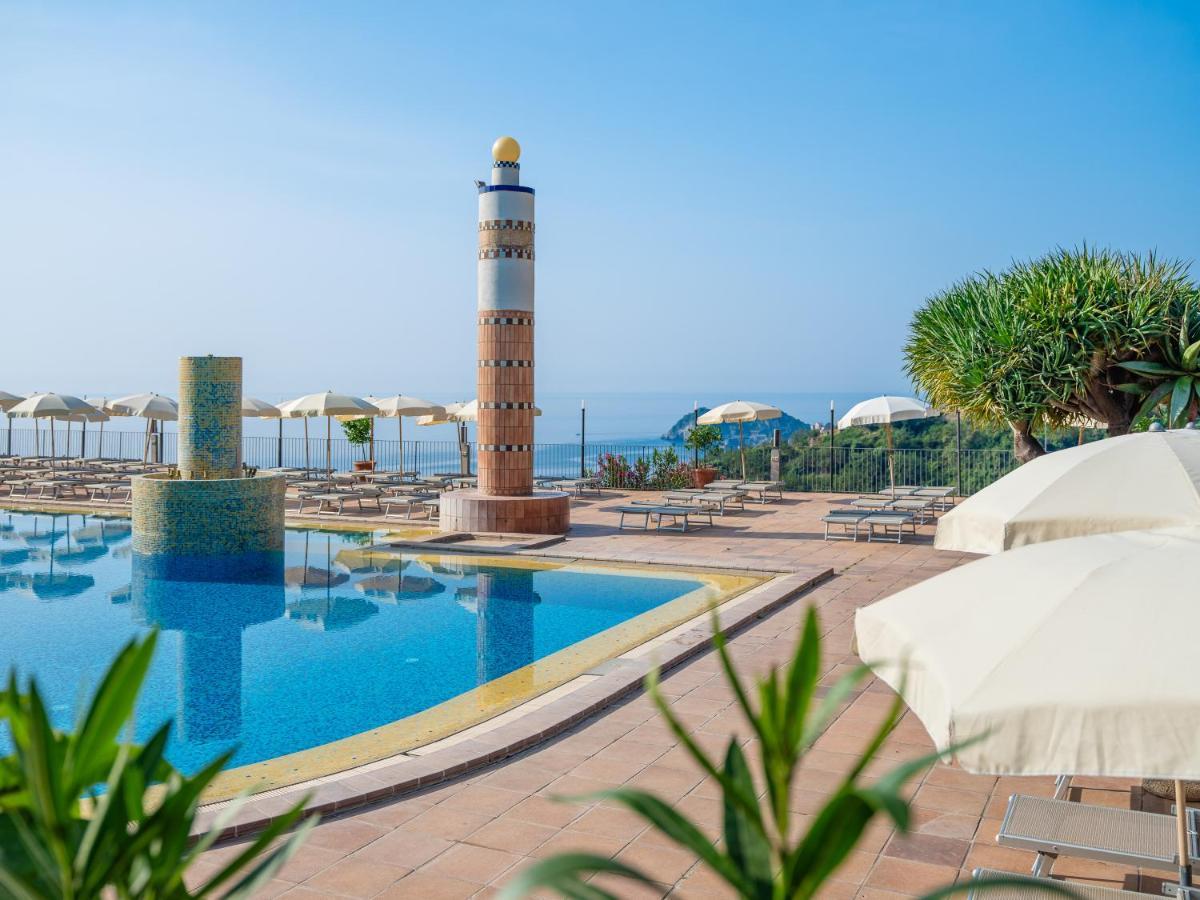 Hotel Olimpo Le Terrazze Letojanni Bagian luar foto