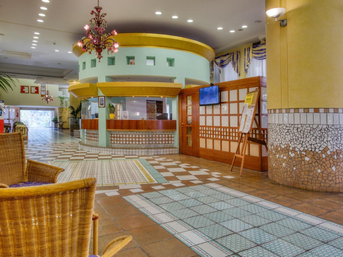 Hotel Olimpo Le Terrazze Letojanni Bagian luar foto