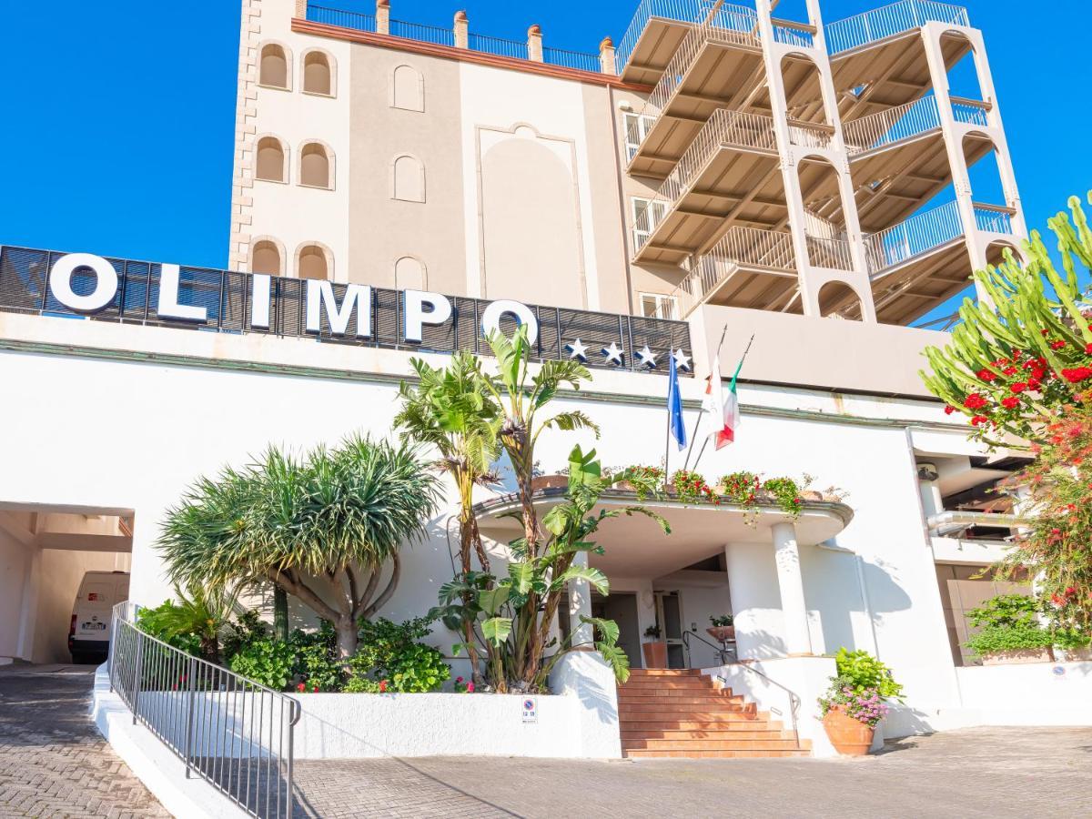 Hotel Olimpo Le Terrazze Letojanni Bagian luar foto